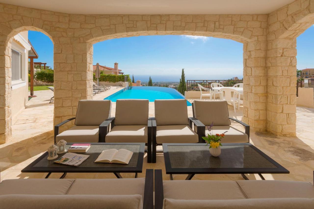 Resitour - Perneri Four Bedroom Villa Paphos Exterior foto